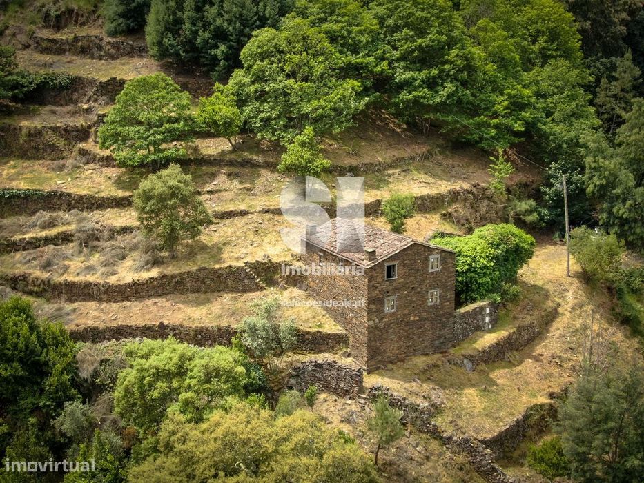 Moradia em Xisto - Lousã/ Talasnal