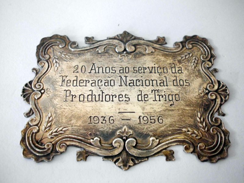 placa comemorativa em prata Fed. Nacional dos Produtores de Trigo 1956