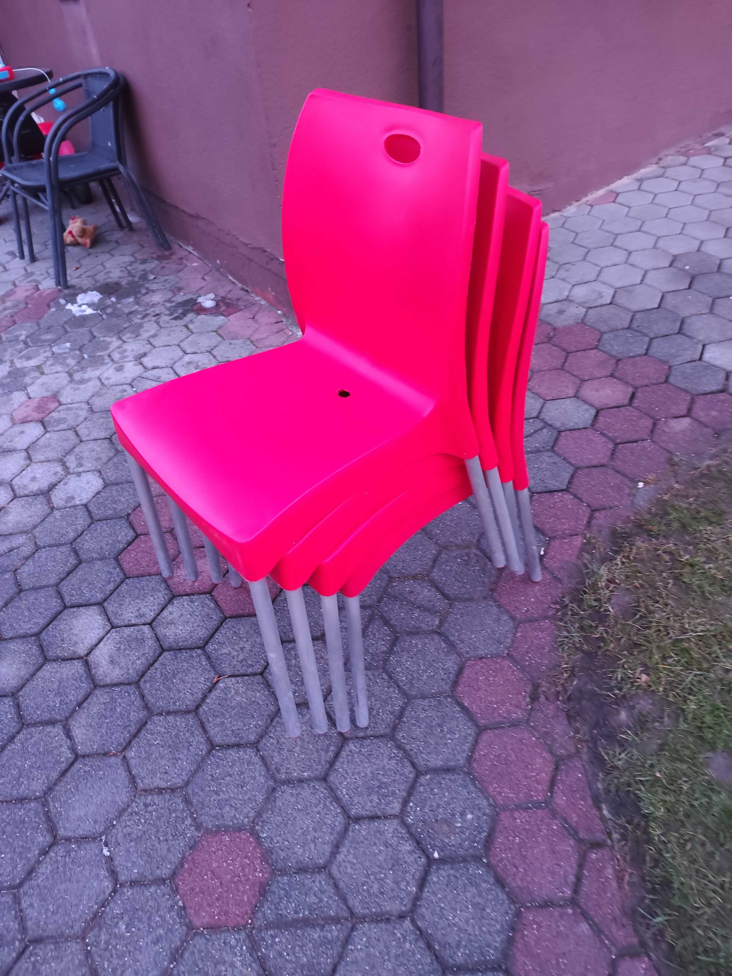 stół i 4 krzesła