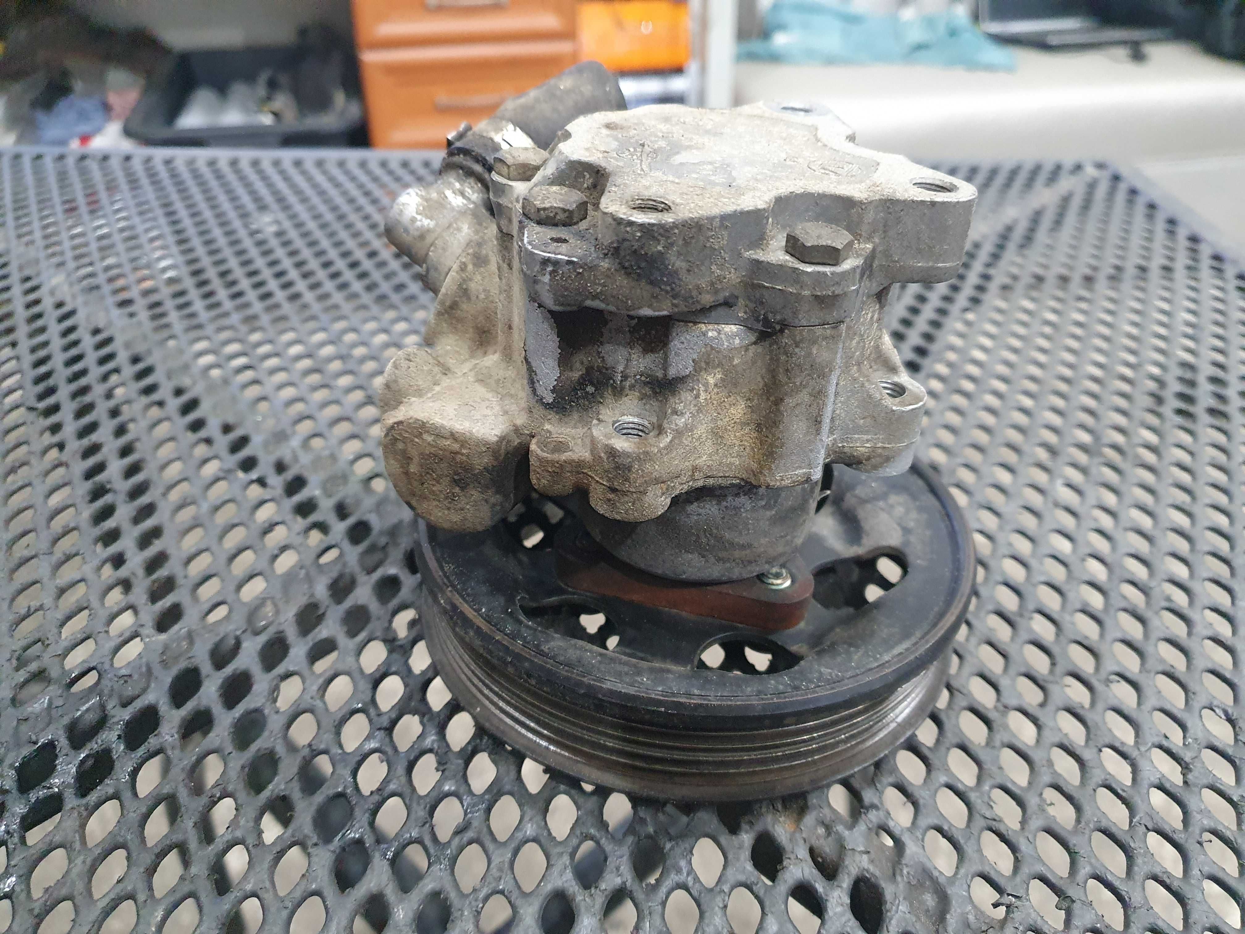 Pompa wspomagania Vw Passat b5 1.6 benzyna AHL sprawna