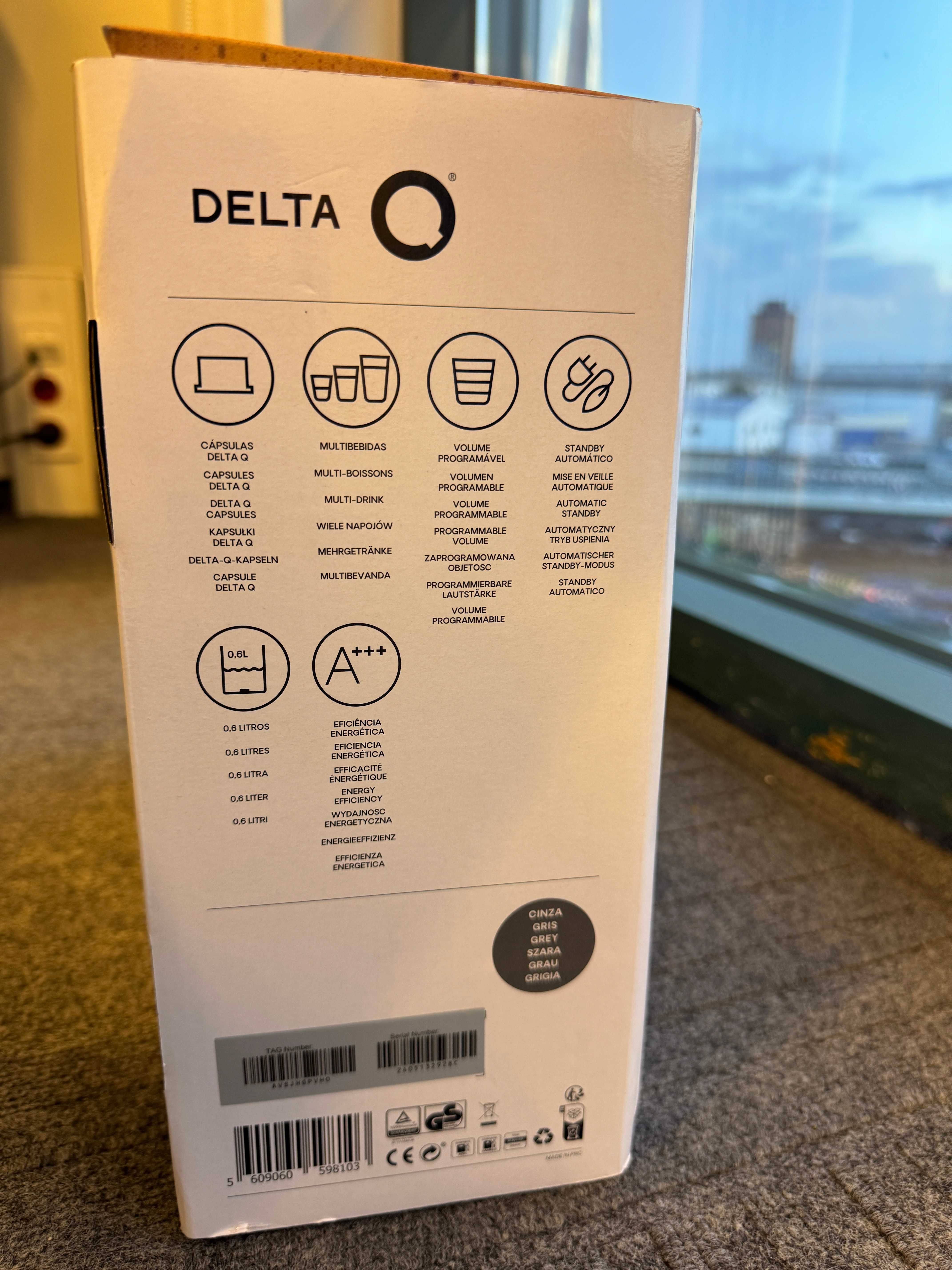 Ekspres Delta Q mini Qool z Kapsułką wielorazową (stal nierdzewna)