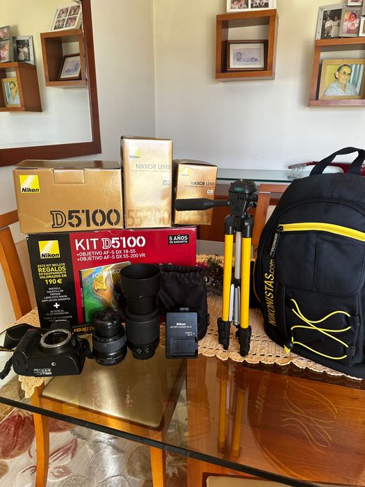 Nikon Pouquíssimo usada.