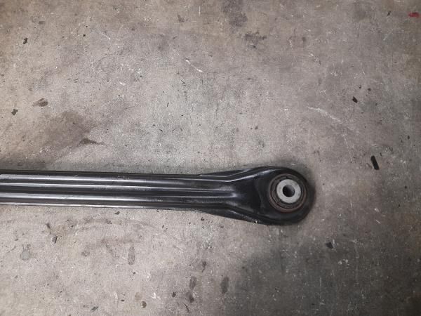 Braço de suspensão trás direito VOLKSWAGEN Touareg (7L)