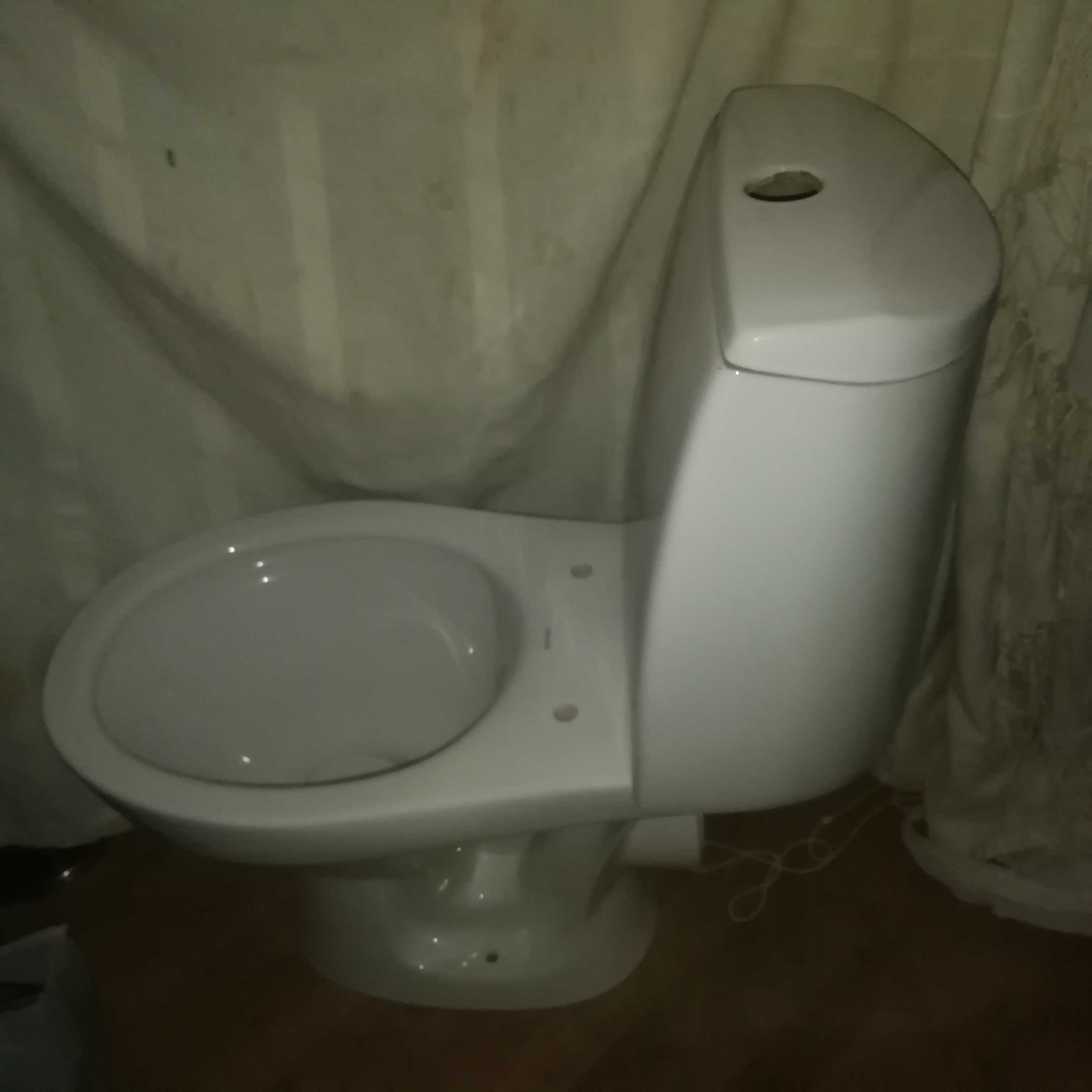 Унитаз з бачком и без /фірмові унітази
