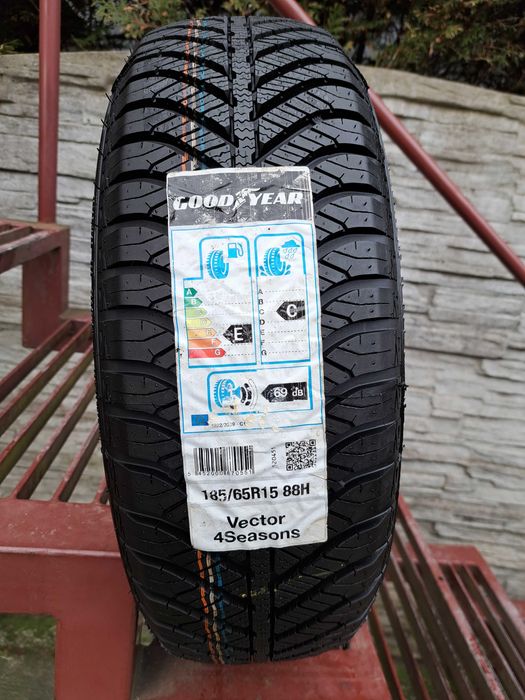 Opona NOWA wielosezonowa 185/65 R15 Goodyear Vector 4 Seasons
