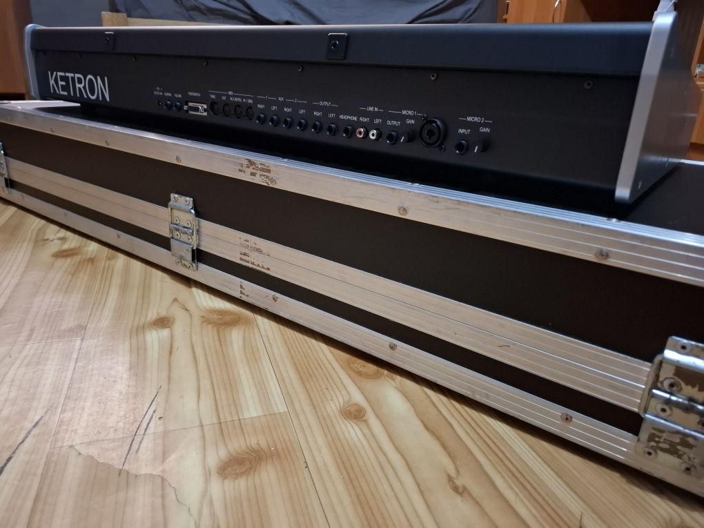 Ketron EVENT 61 Keyboard
