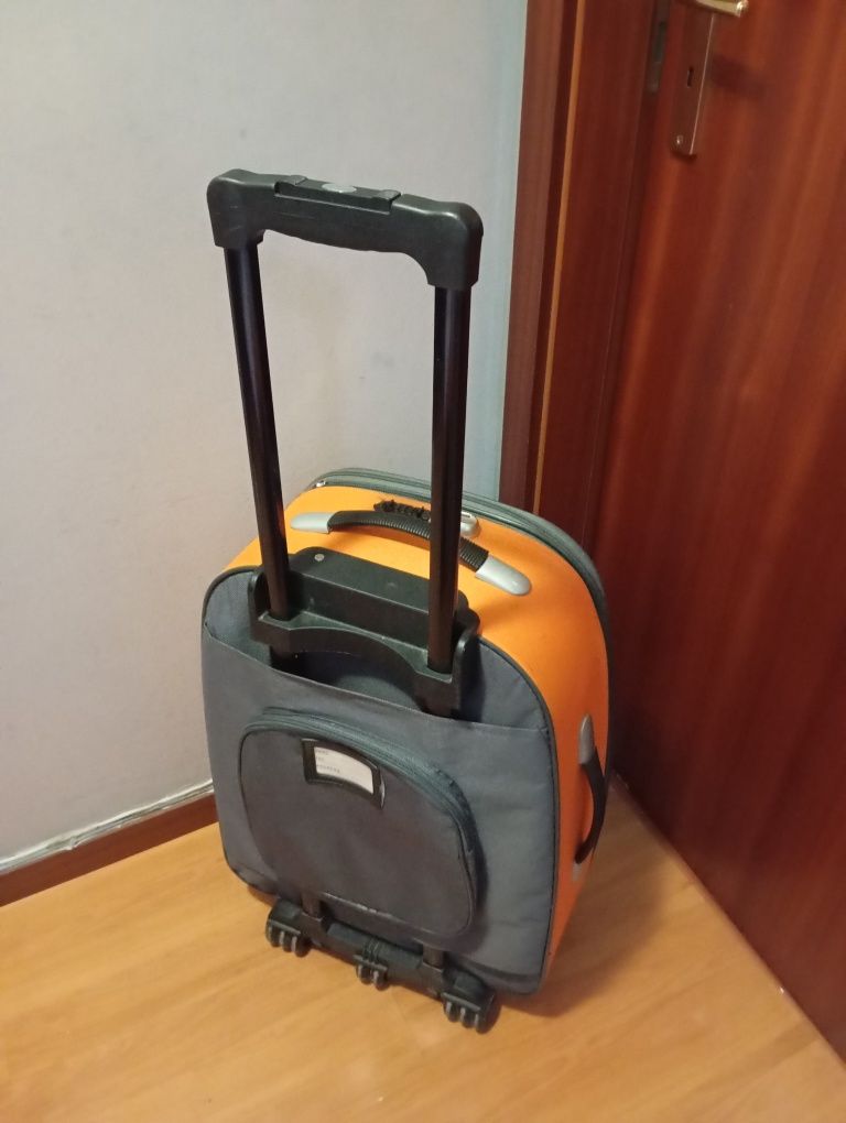 Vendo malas de porão para 18 kilos