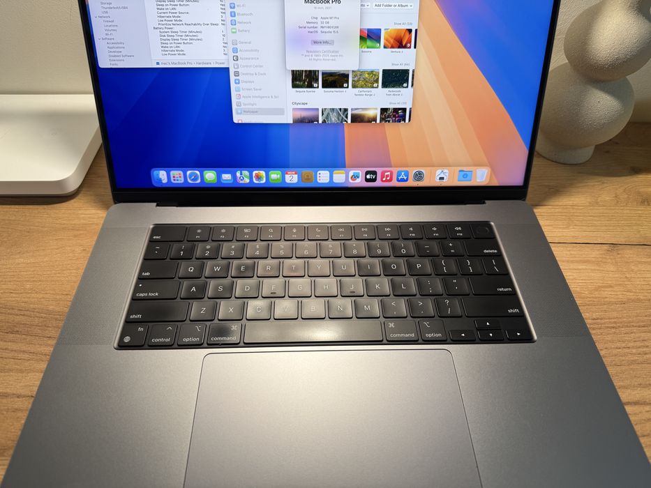 MacBook Pro 16 2021 M1 Pro 32GB RAM 1TB SSD