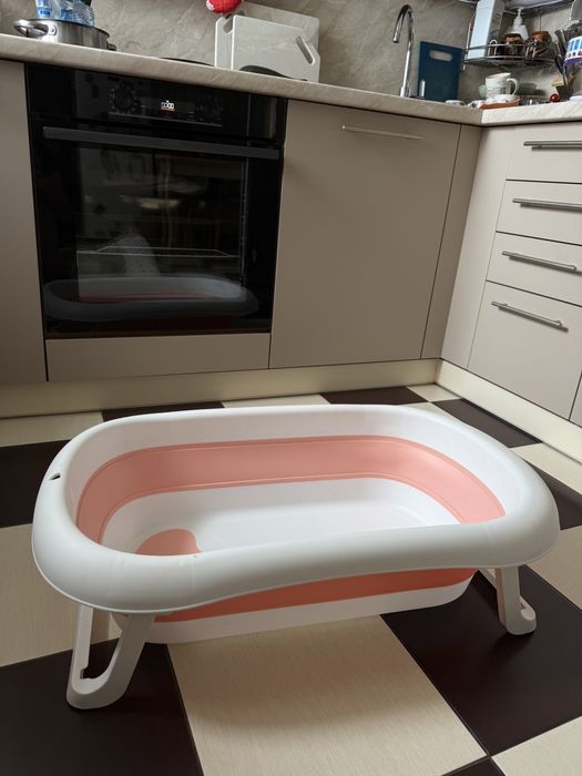 Ванночка для немовлят