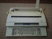 Máquina de escrever eléctrica AEG