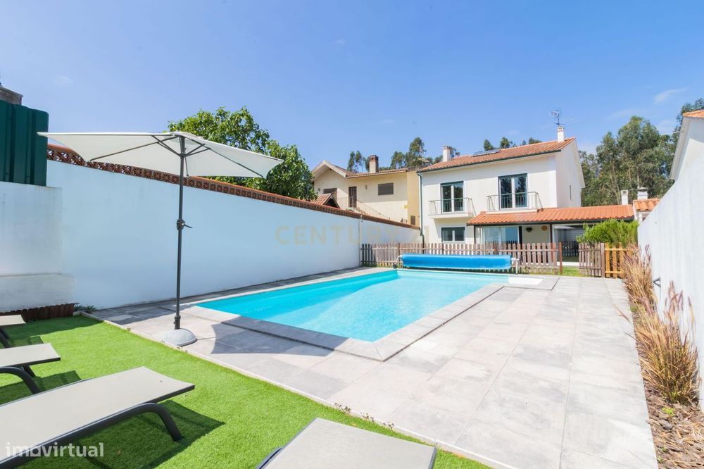 Oportunidade Única: Moradia T5 com Piscina à Venda!