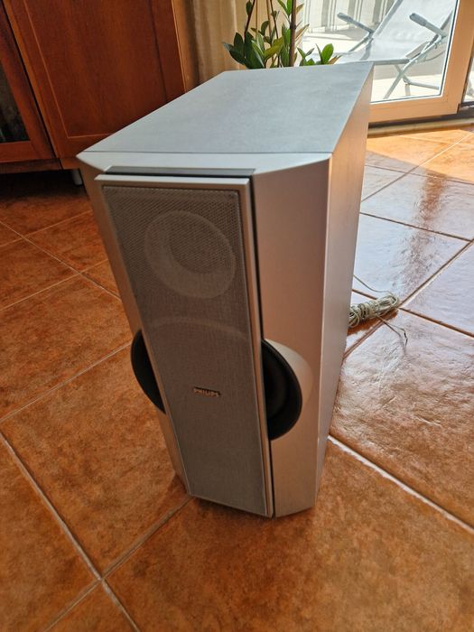 Philips twin port passive subwoofer