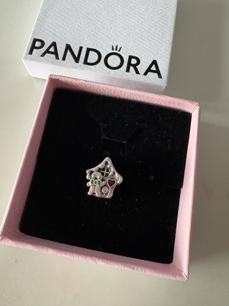 charms pandora piernik