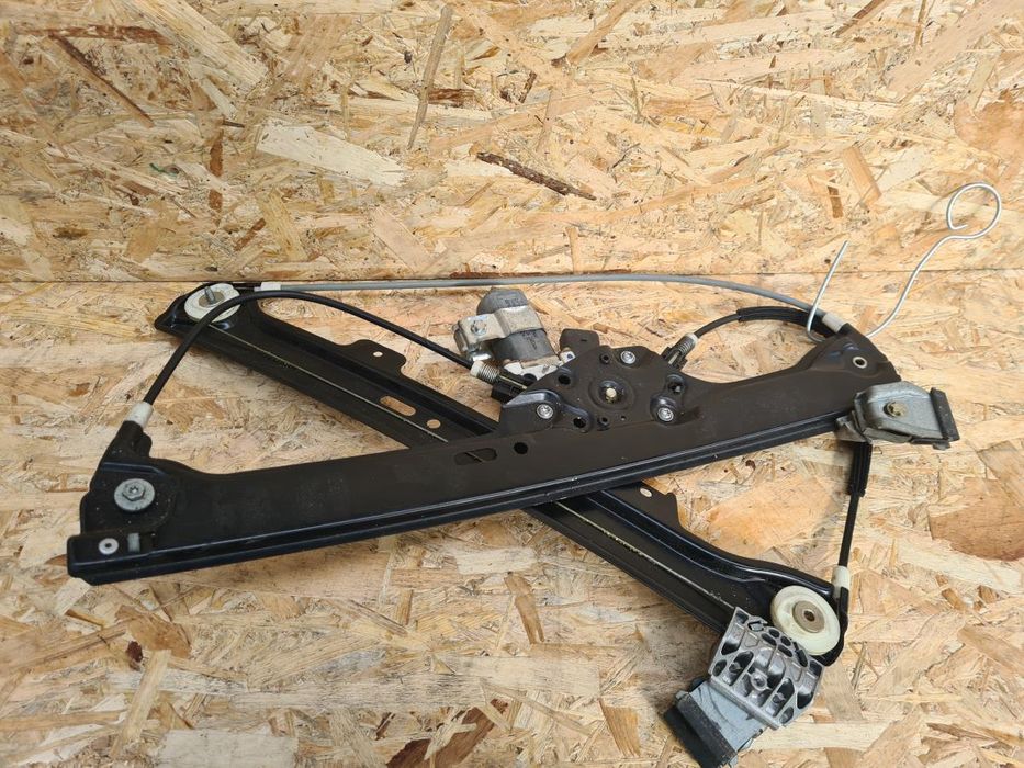 Elevador vidros frente esquerdo BMW 5 (E60)