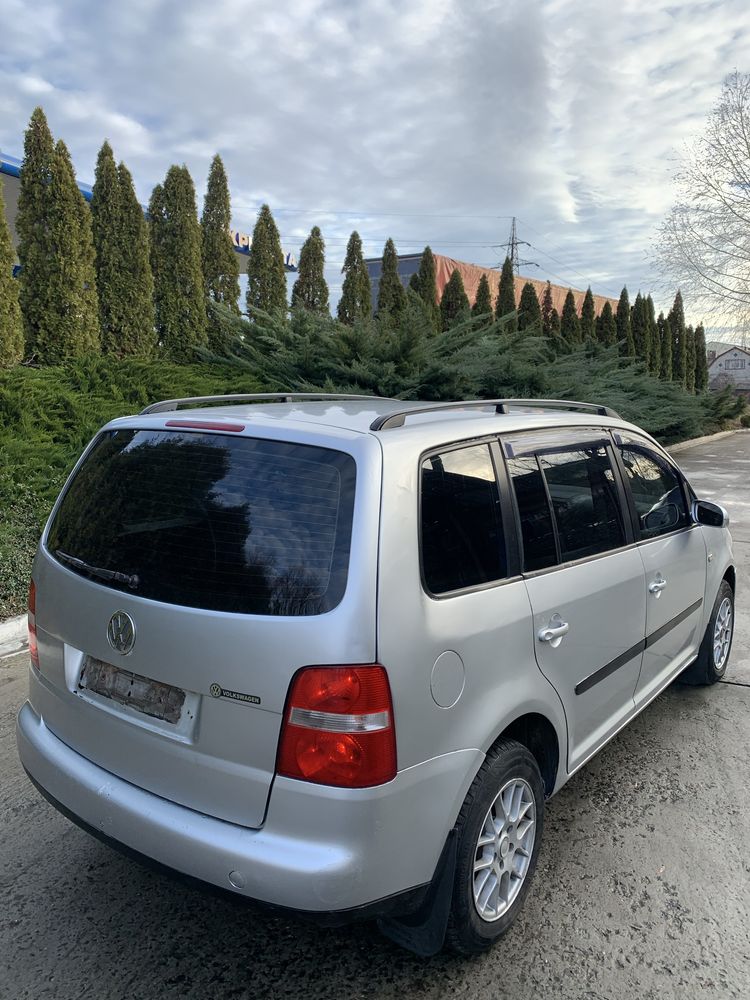 Volkswagen Touran 1.9TDI Минивэн 7-Мест 6-Ст ЕВРОБЛЯХА