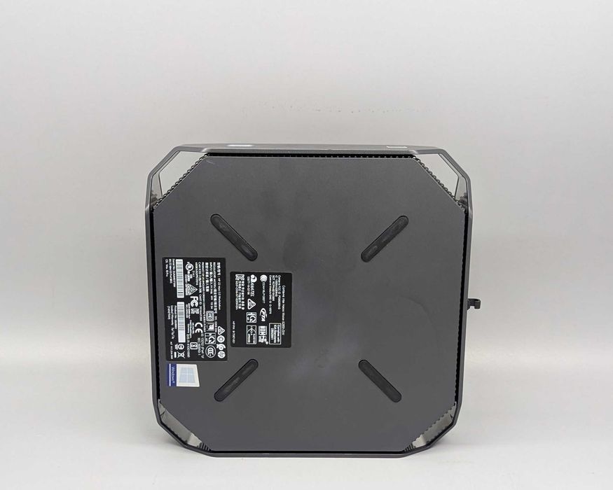 HP Z2 mini G3/ XEON E3-1225 V6 /16 Gb /256 Gb SSD /Quadro M620