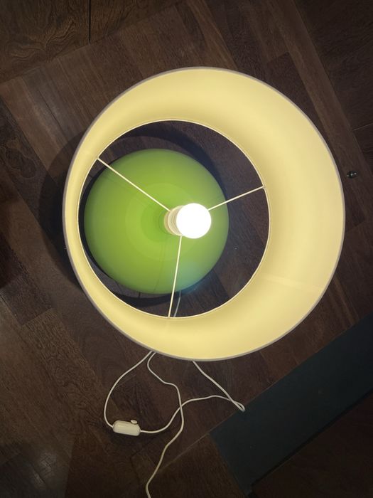Base verde + Abajur IKEA