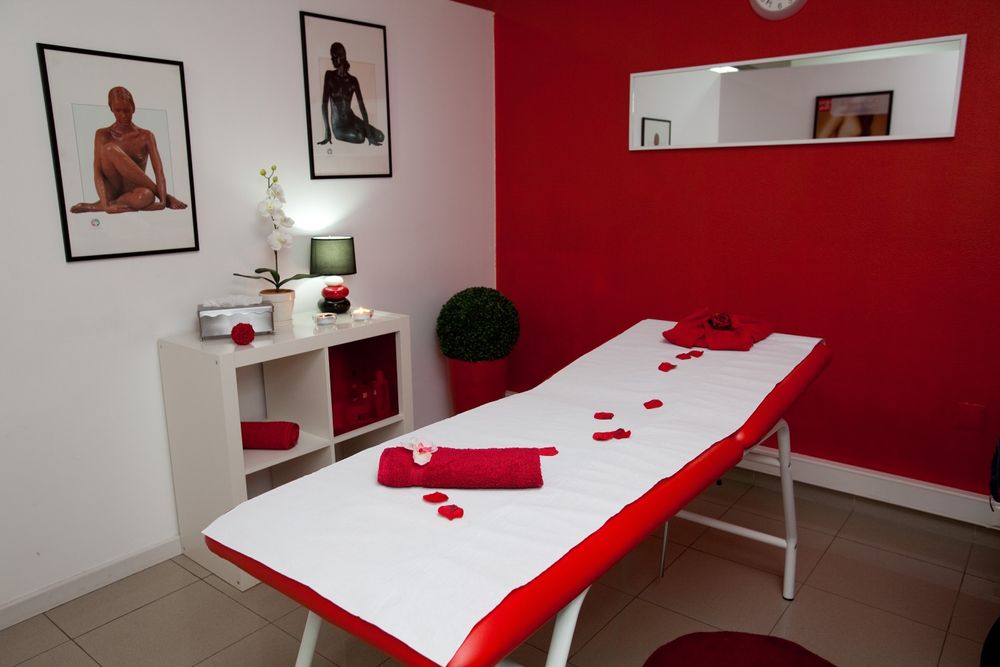 Gabinete para estética e bem estar ALMADA