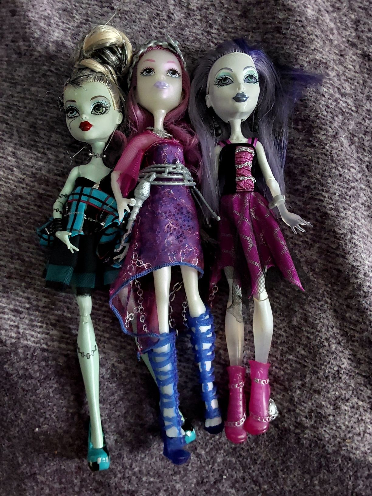 Продаю игрушки дочери Monster High