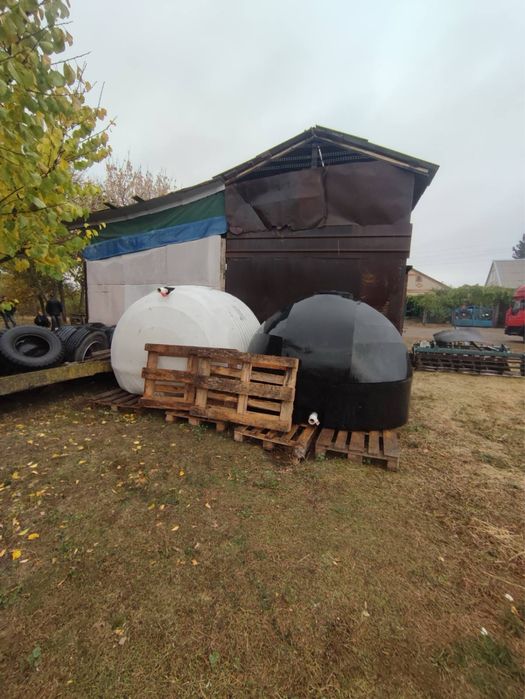 Бочка 5 м.куб ( 2 шт. )