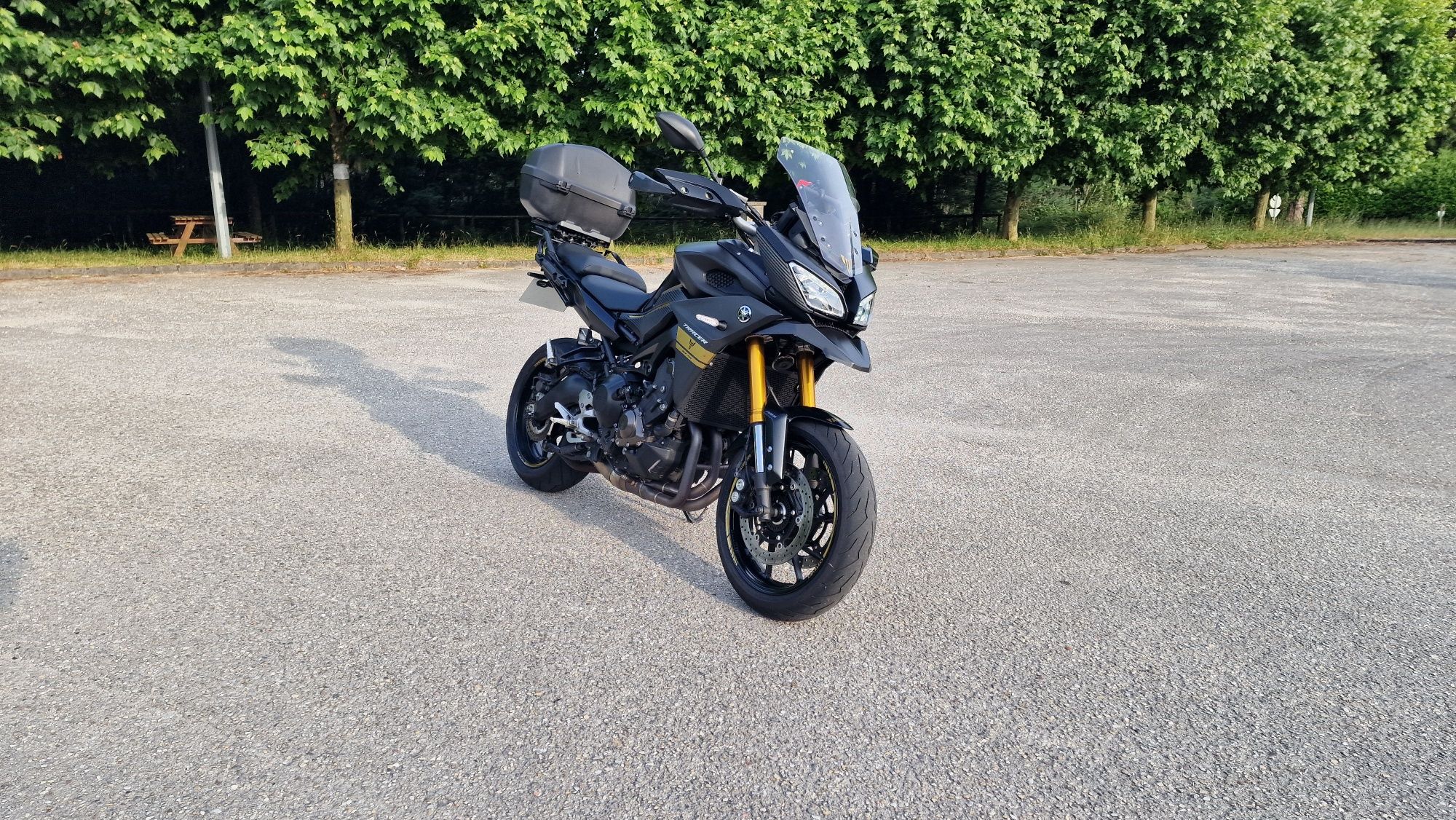 Yamaha tracer 900