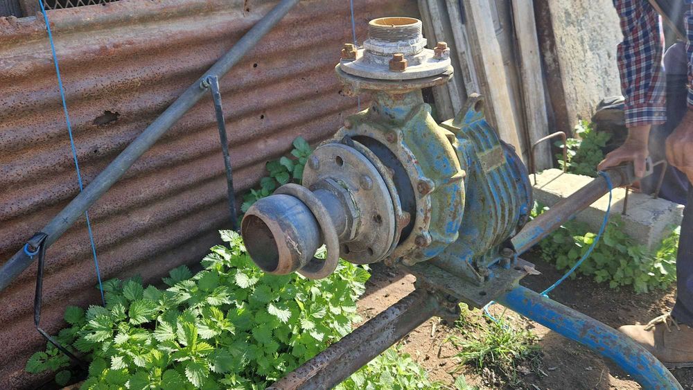 Trato motor rega PETER & motor rega trator