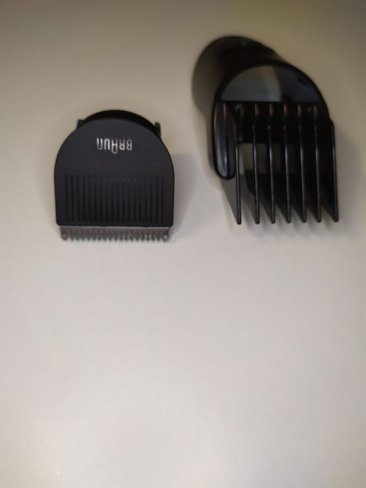 Основна насадка, змінний ніж та регульована насадка тримера Braun