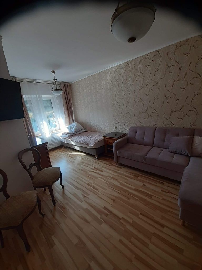 Apartament przy Palmiarni