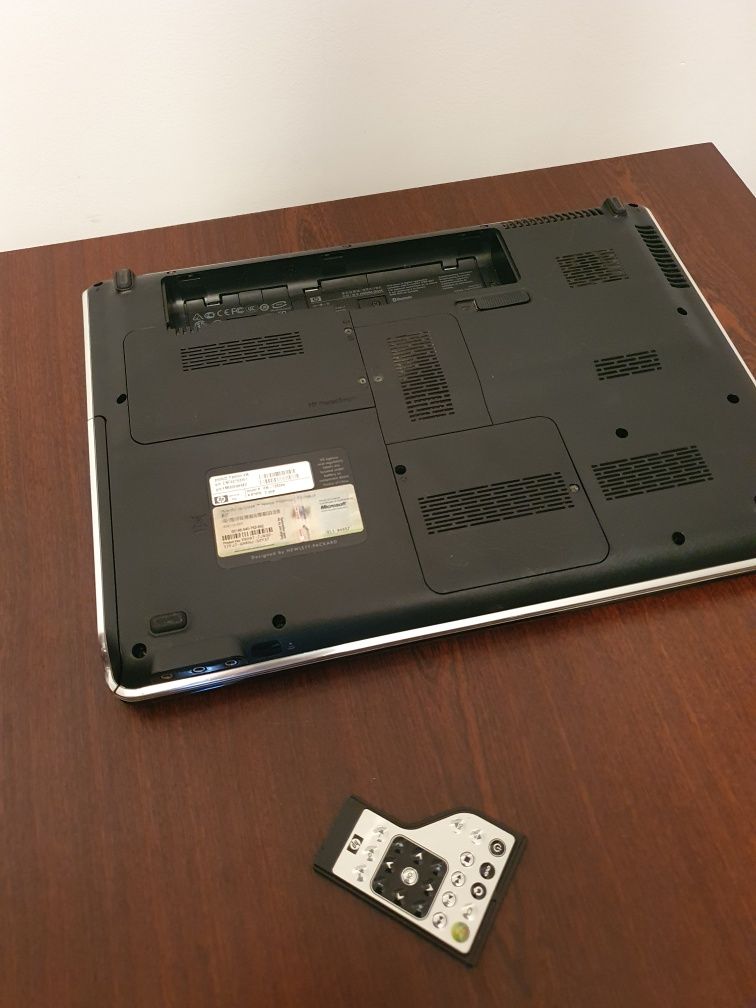 Laptop HP Pavilion Entertainment PC Intel Centrino 2 vista nividia