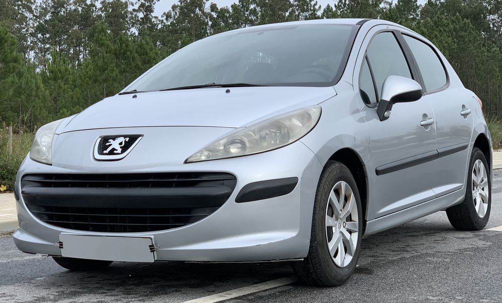 Peugeot 207 // motor de corrente // 195 mkms //AC// Isofix