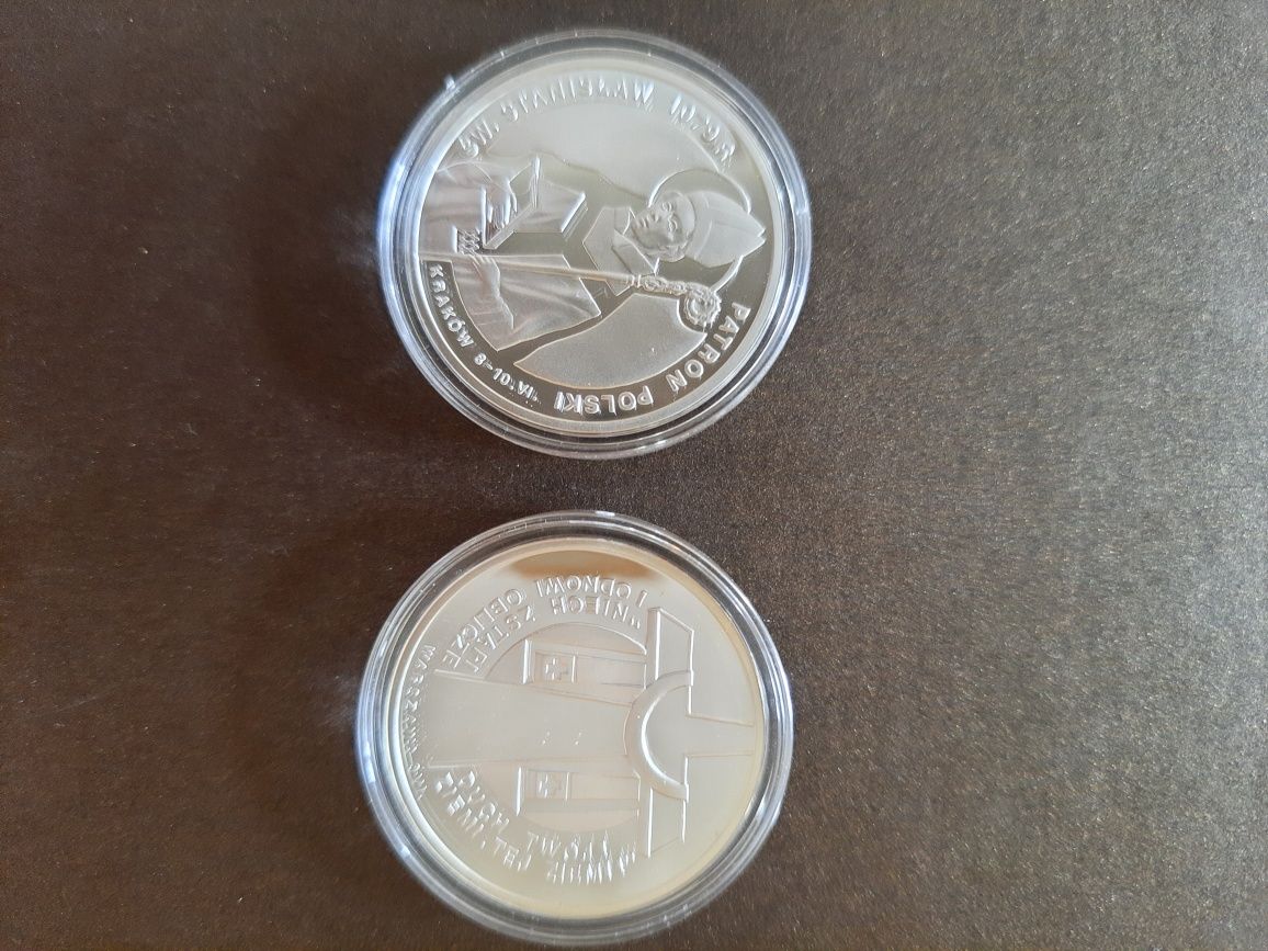 2 monety z kolekcji papieskiej