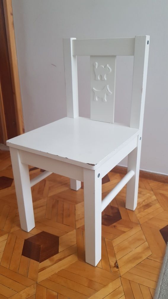 Sprzedam 2 krzesełka dla dzieci