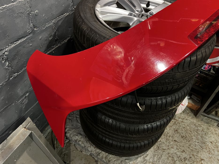 Спойлер двери багажника Honda HR-V 16-22