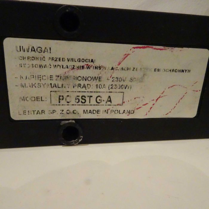 Przedłużacz 5 gniazd 1,5 m kabel