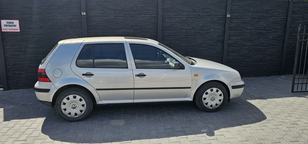 Vw Golf 4 1.4 Benzyna/ Hak holowniczy
