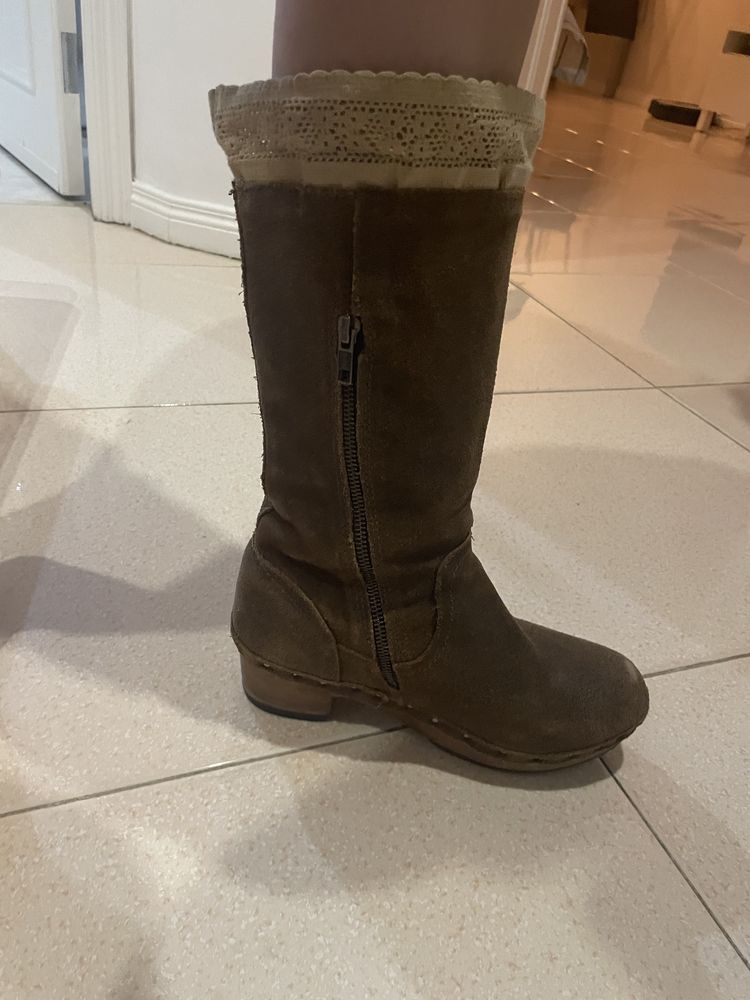 Botas XUZ renda 38