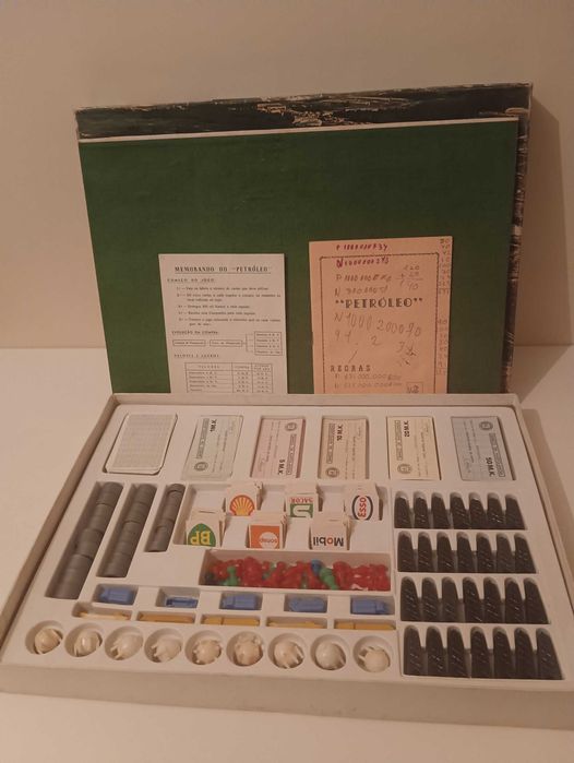 Antigos Jogos de Tabuleiro * Petróleo e Bolsa * Karto *Década de 70