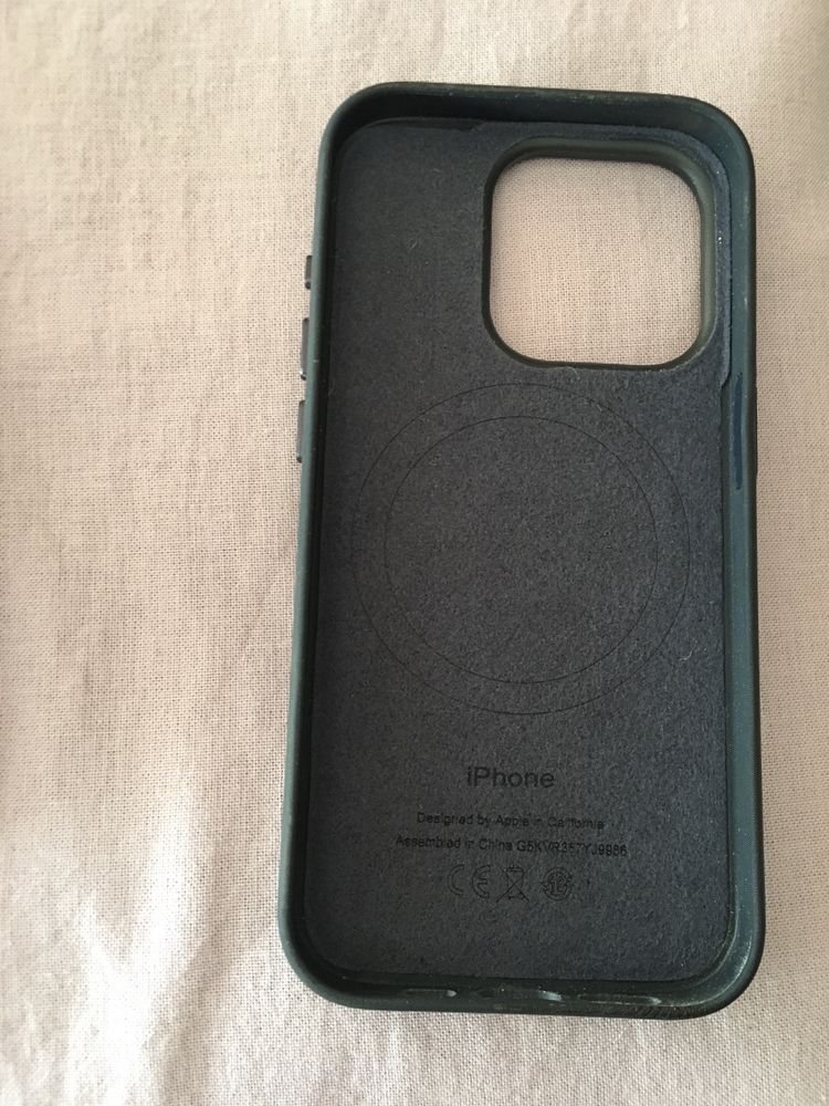 Iphone 15 Pro - Caixa Nova / Completa + Capas Apple