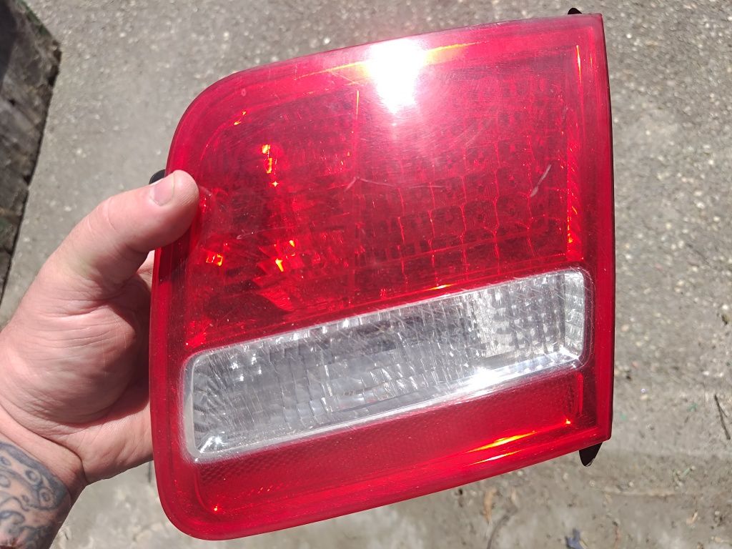 Lampy audi A8 D3