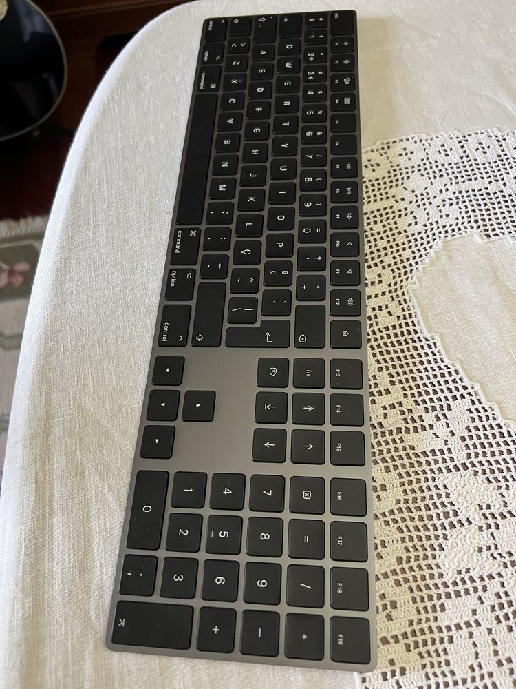 Teclado Apple Magic Keyboard Wireless