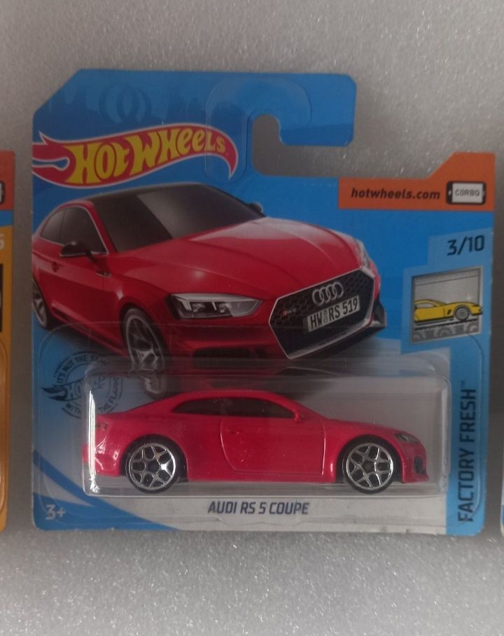 Audi rs 5 coupé hot wheels conjunto 3