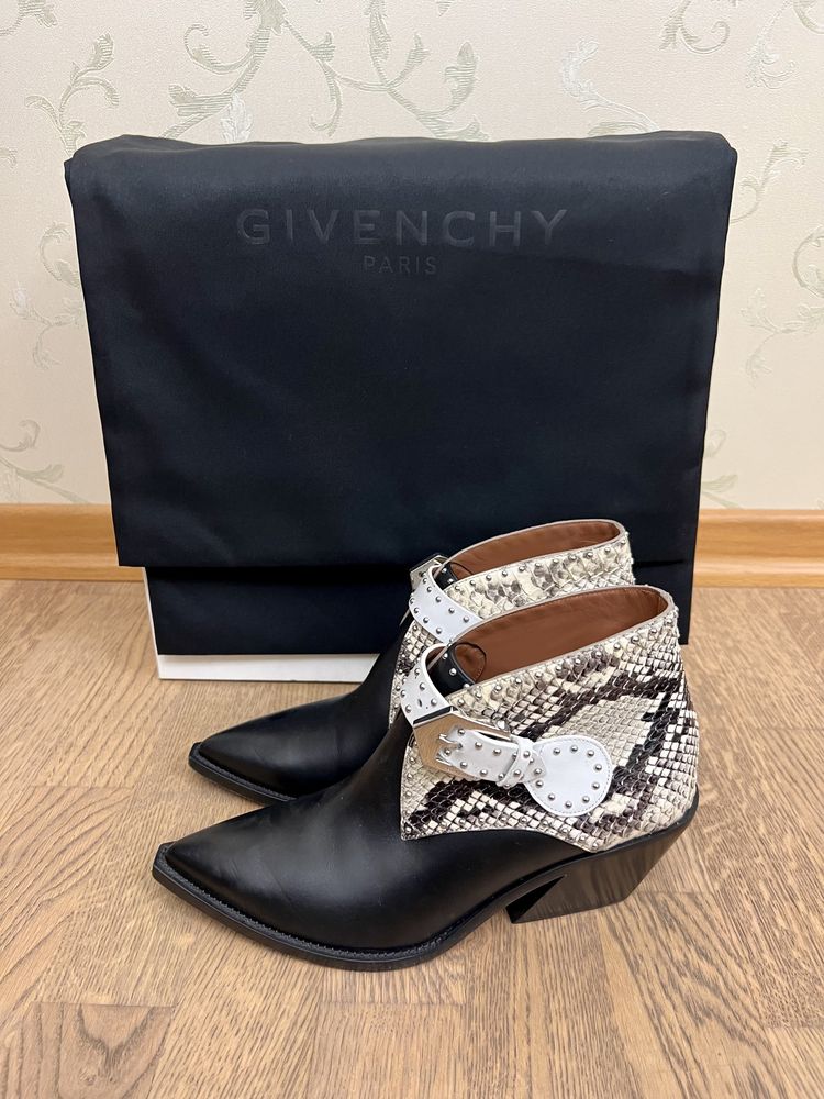 Ботильоны ботинки GIVENCHY. Новые! Скидка 80%!