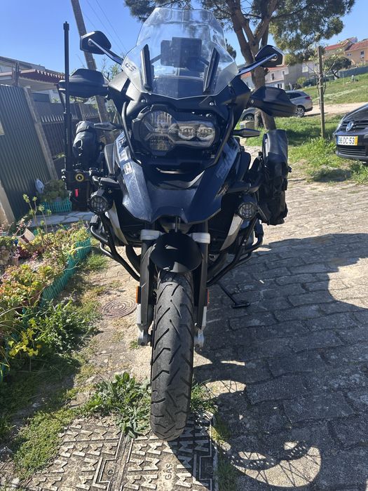 BMW GS 1250R Triple Black
