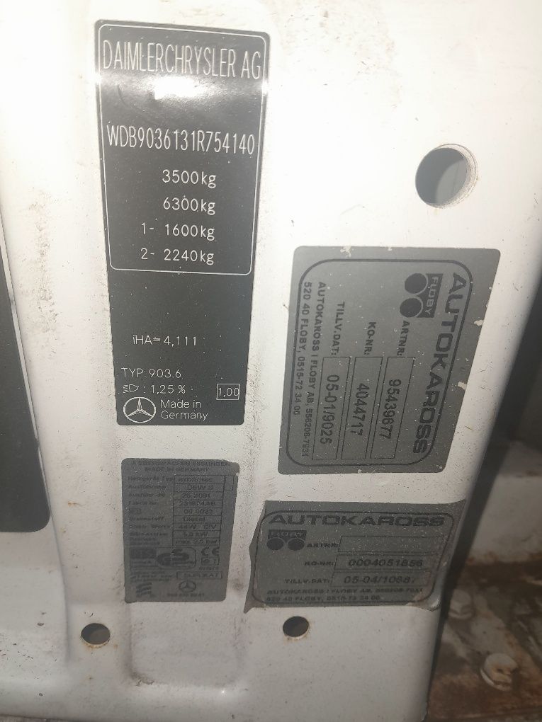 Продається Mercedes Sprinter 316 гідроборт
