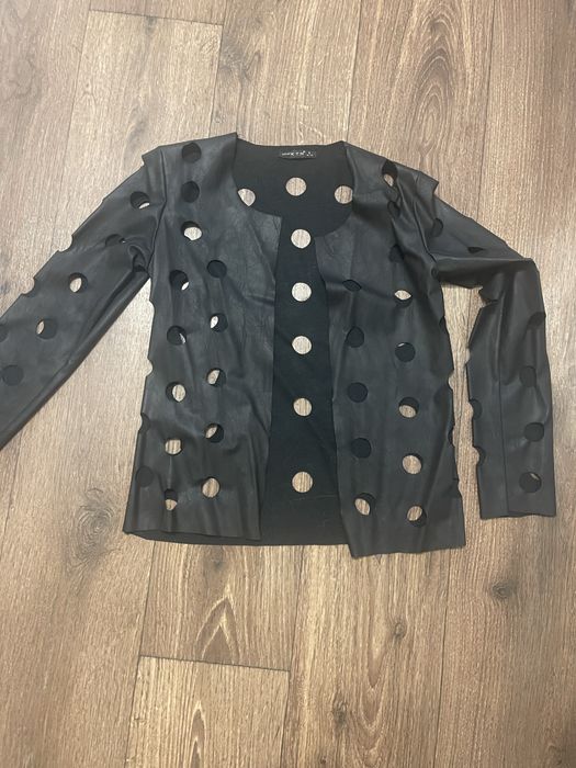 Продам дизайнерский кожаный пиджак! Размер С