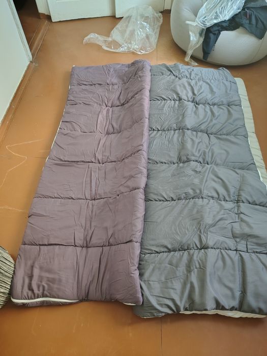 Продам спальные мешки новый