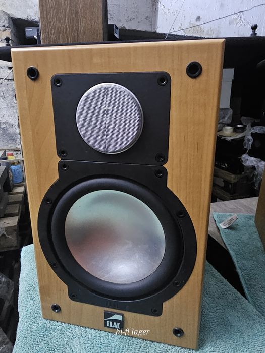 Elac cl 82 I немецкая акустика Шикарный чистый звук НЧ алюминий 20 см