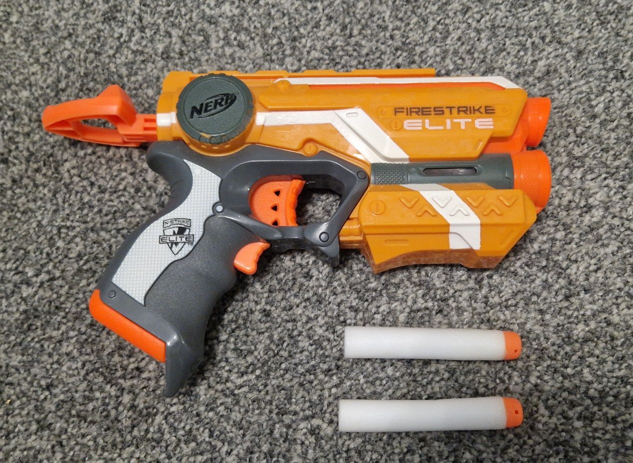 Pistolet NERF firestrike elite