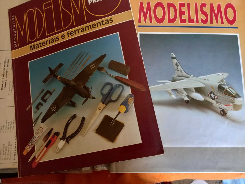 Varias enciclopedias livros etc