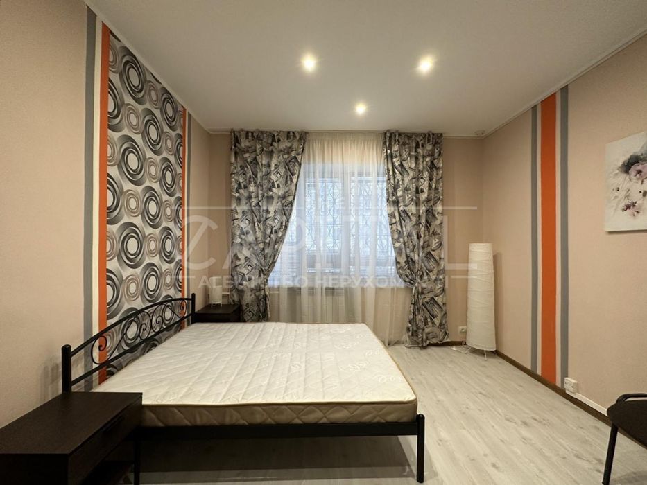 Продаж 3к квартири в центрі, 67м2 вул. Б. Хмельницького Шевченківський